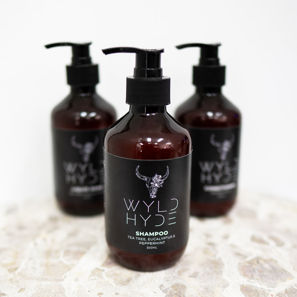 Natural hair cleanser with coconut oil and castor oil