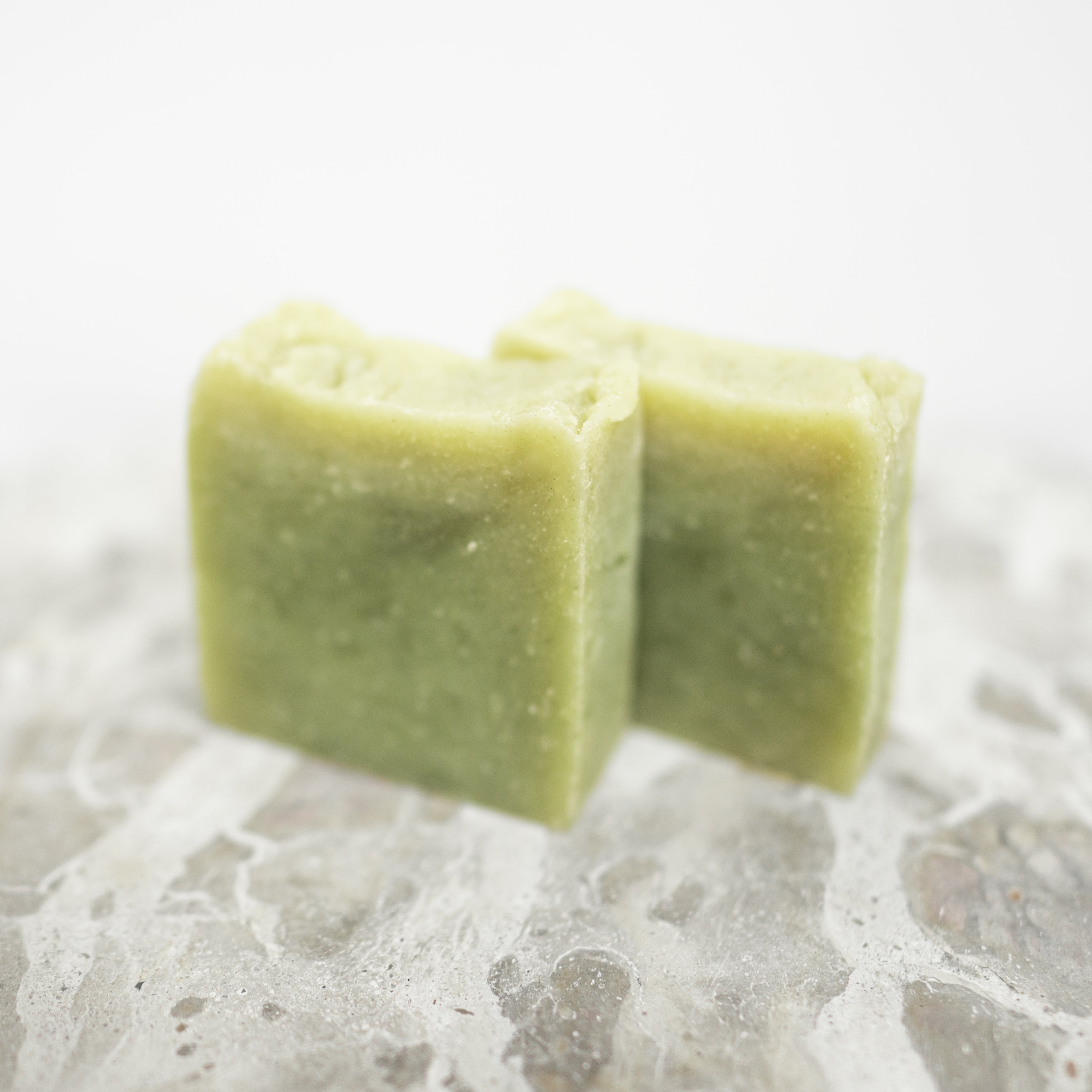 Lavender & Honey shampoo bar for soothing, soft hair